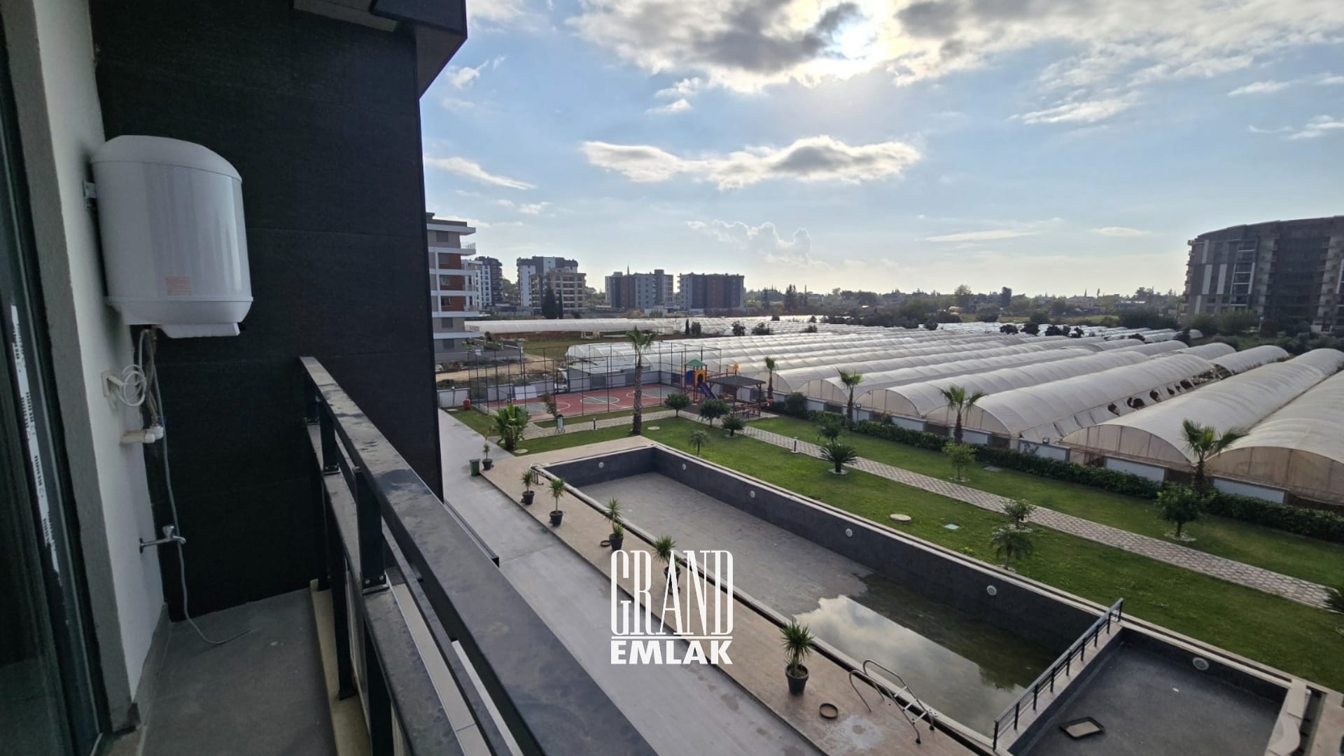 ALTINTAŞTA KAPALI OTOPARKLI SIFIR EŞYALI 1+1 KİRALIK DAİRE (16)
