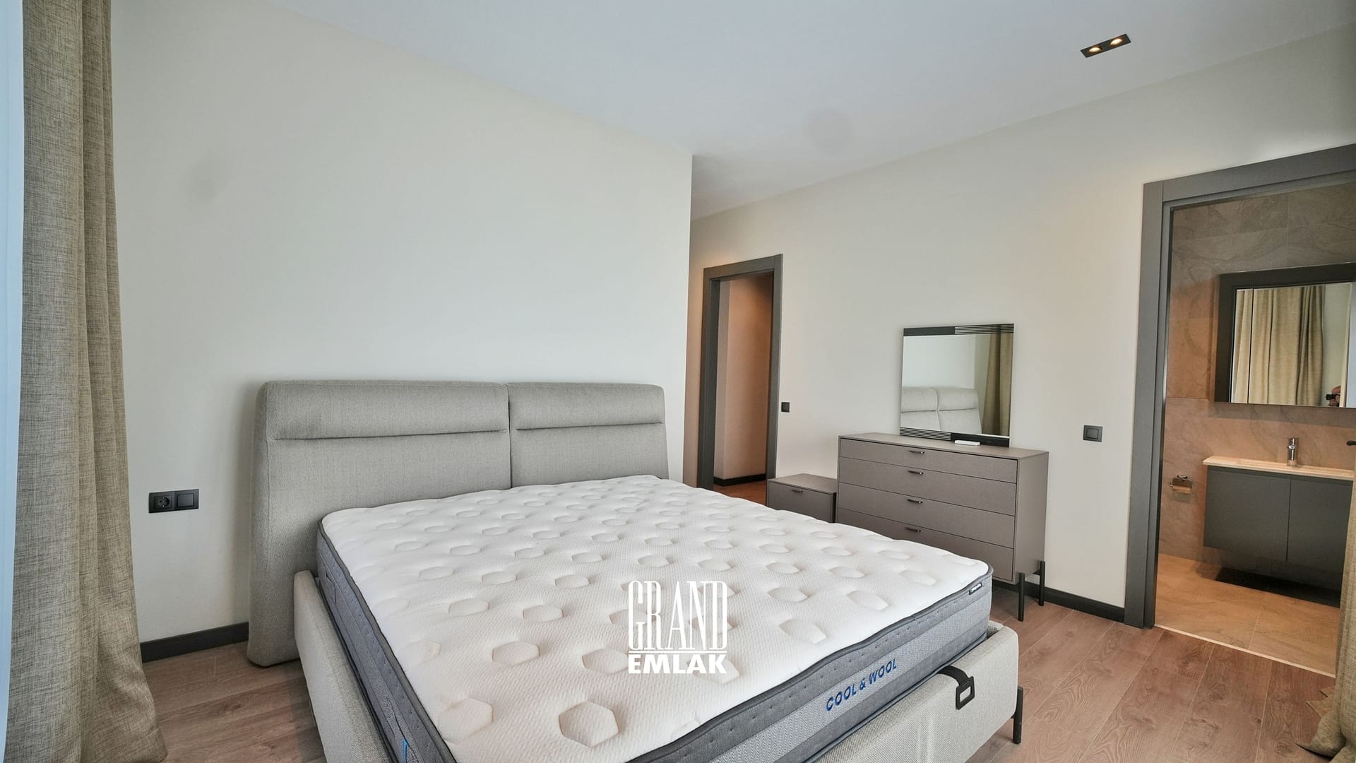 Allure – Lüks Site İçerisinde, Full Eşyalı, Donanımlı 4+1 Satılık Villa R1 (32)