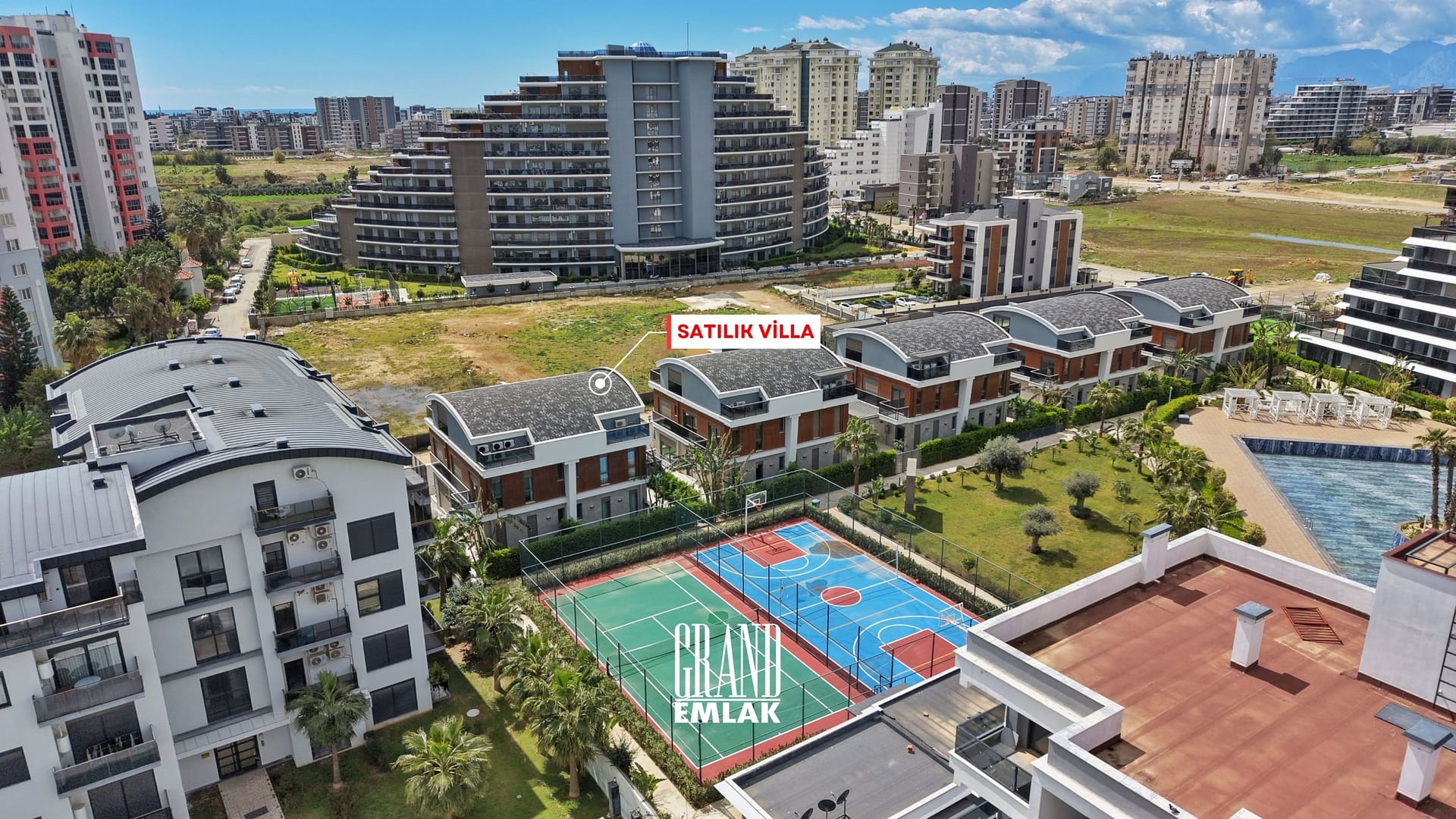 Allure – Lüks Site İçerisinde, Full Eşyalı, Donanımlı 4+1 Satılık Villa R1 (5)