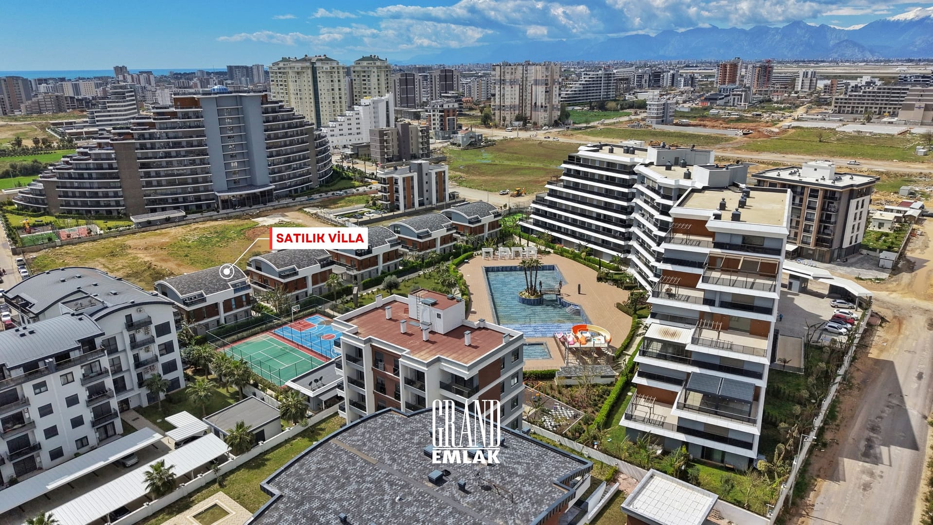 Allure – Lüks Site İçerisinde, Full Eşyalı, Donanımlı 4+1 Satılık Villa R1 (8)
