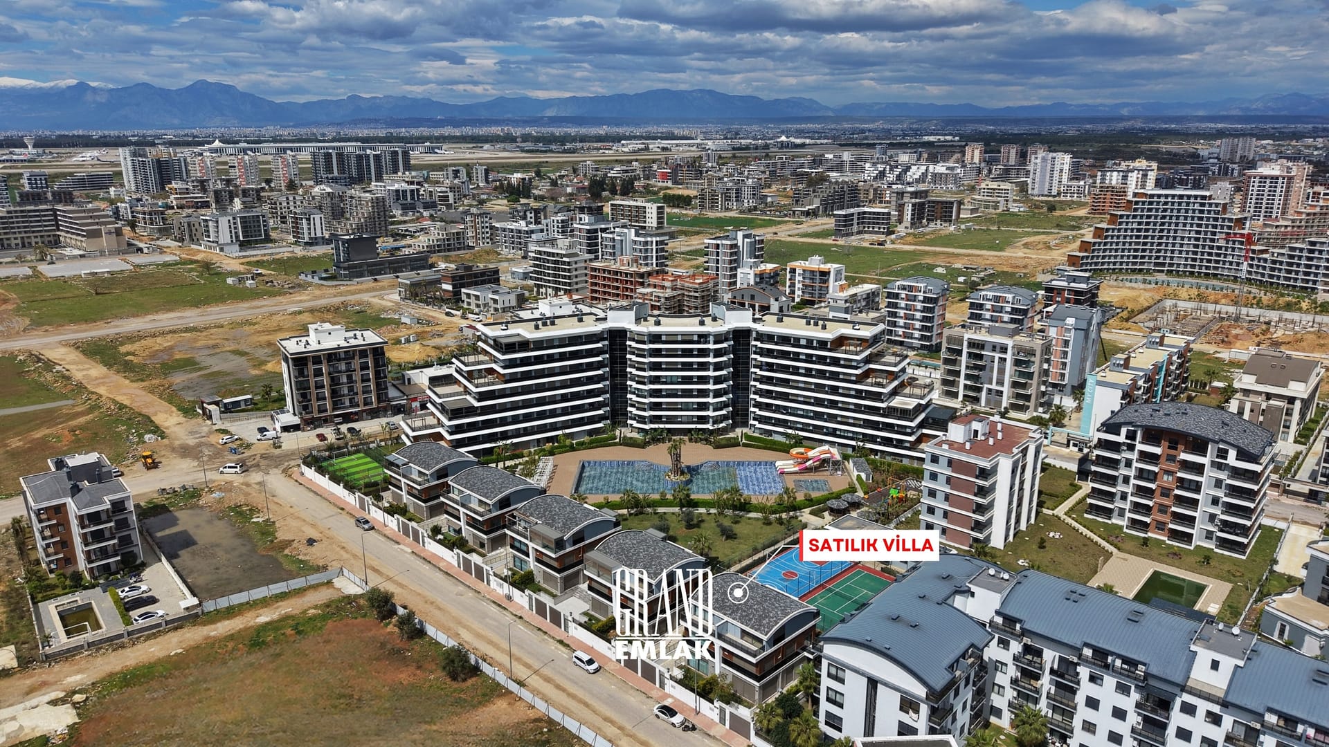 Allure – Lüks Site İçerisinde, Full Eşyalı, Donanımlı 4+1 Satılık Villa R1 (9)