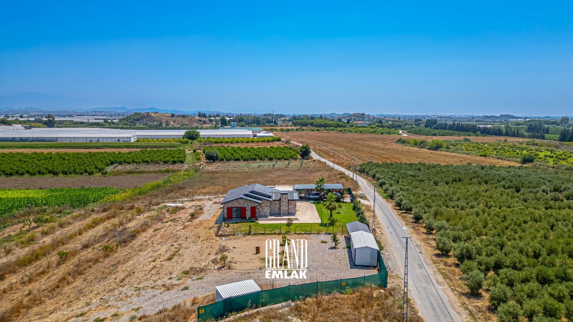 ANTALYA EMİNCELERDE 16 DÖNÜM ARSA_DA SATILIK MÜSTAKİL VİLLA (23)