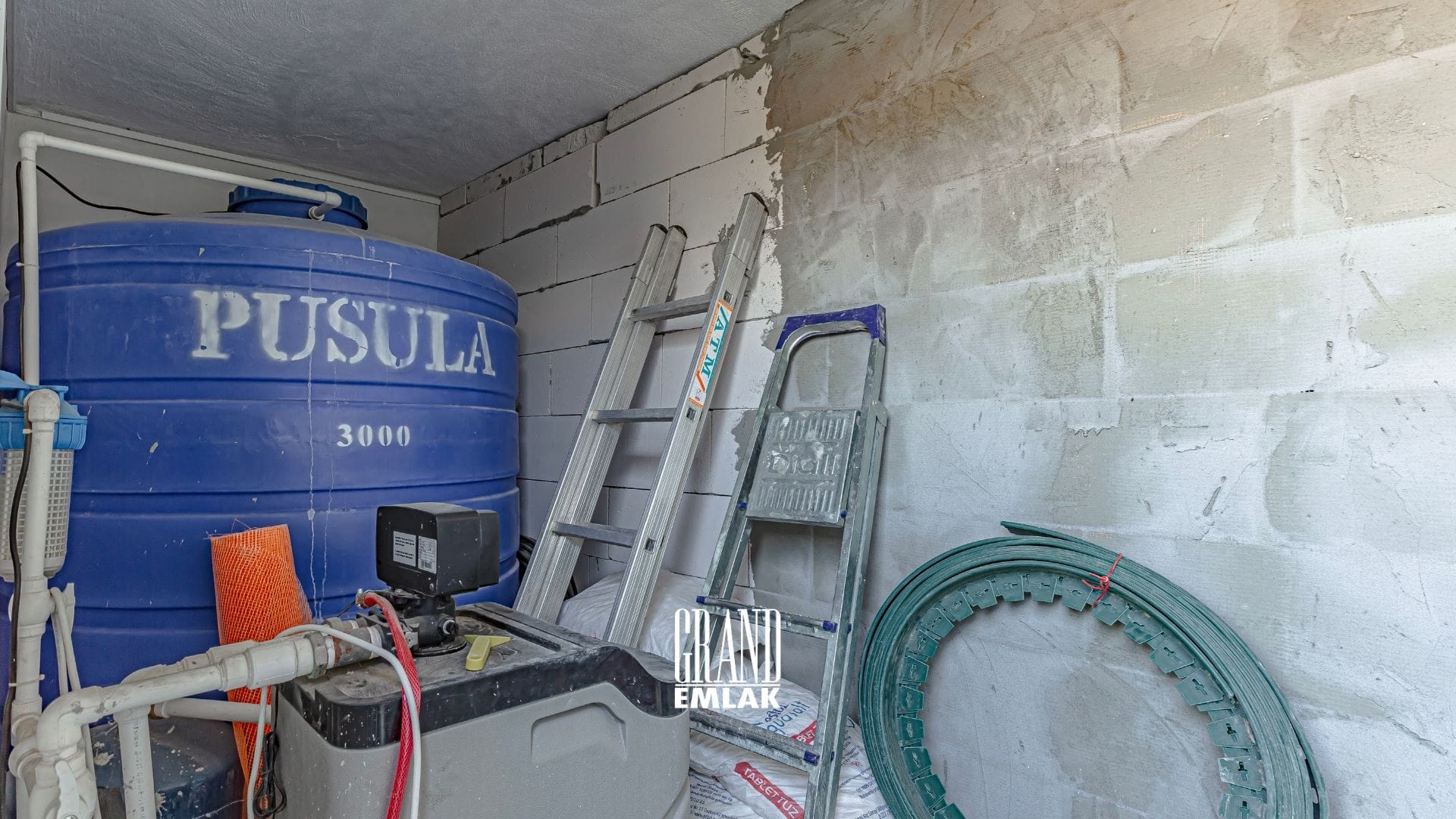 ANTALYA EMİNCELERDE 16 DÖNÜM ARSA_DA SATILIK MÜSTAKİL VİLLA (29)