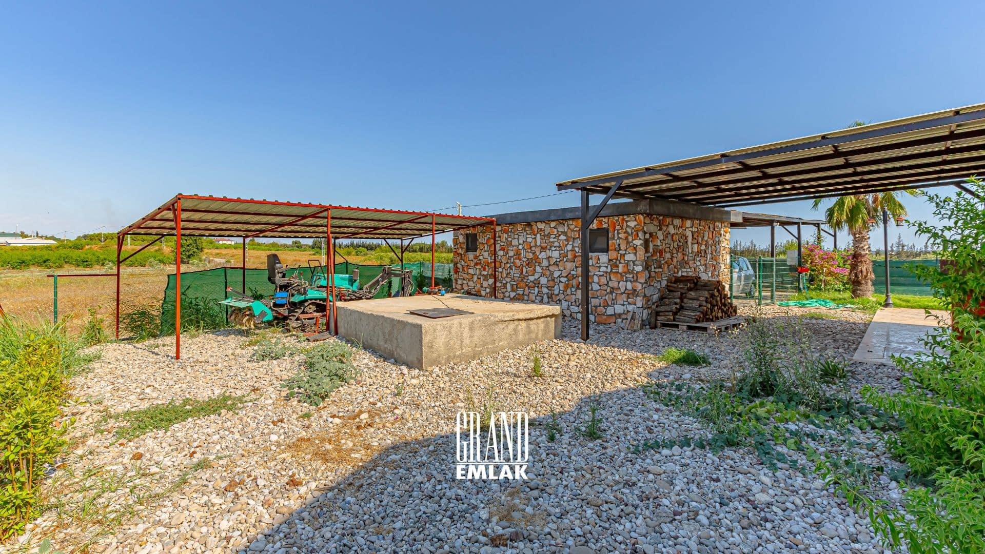 ANTALYA EMİNCELERDE 16 DÖNÜM ARSA_DA SATILIK MÜSTAKİL VİLLA (30)