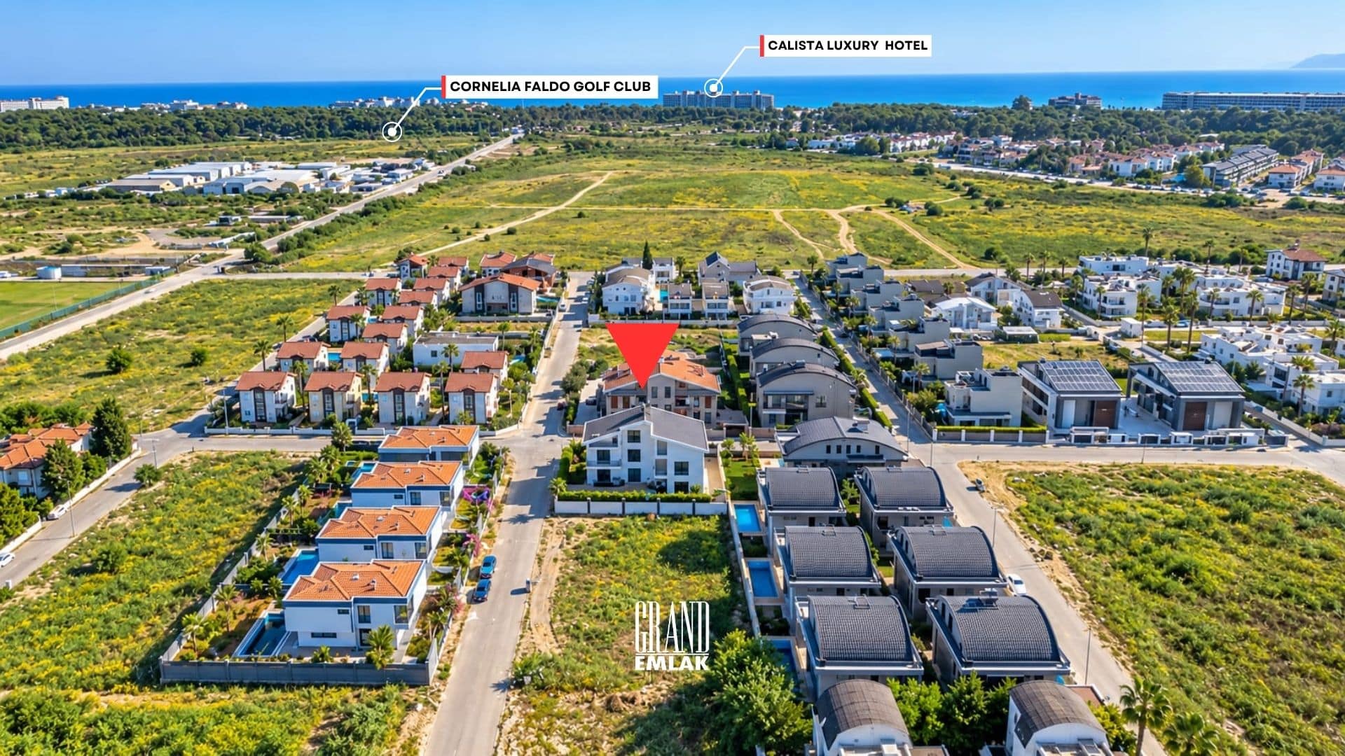 Belek’te 600 m² Köşe Parselde Özel Tasarımlı Satılık (2)