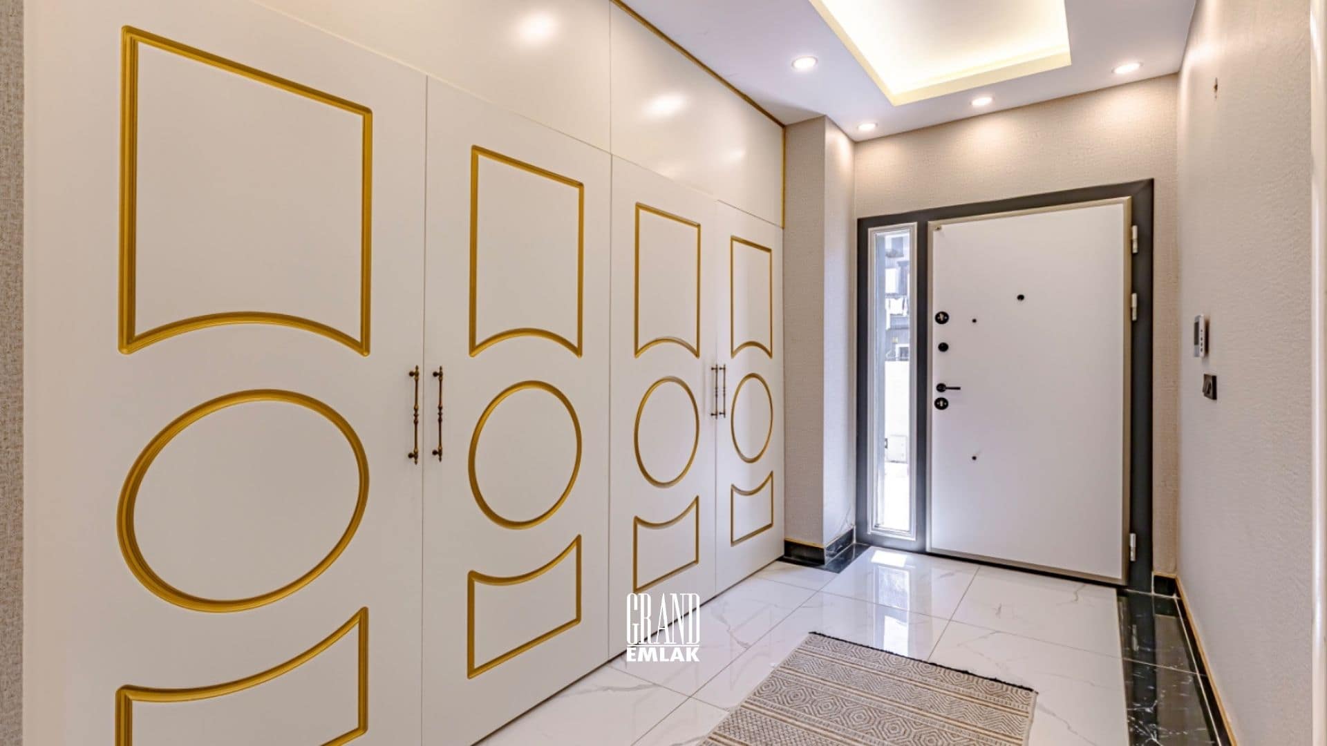 Belek’te 600 m² Köşe Parselde Özel Tasarımlı Satılık (24)