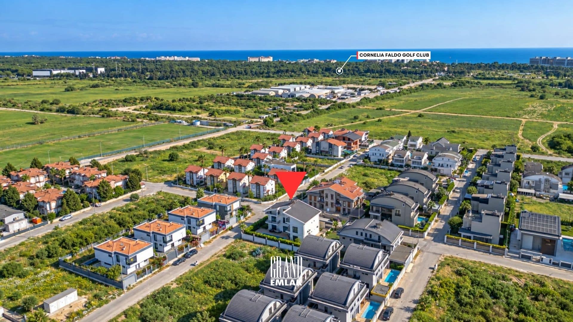 Belek’te 600 m² Köşe Parselde Özel Tasarımlı Satılık (3)