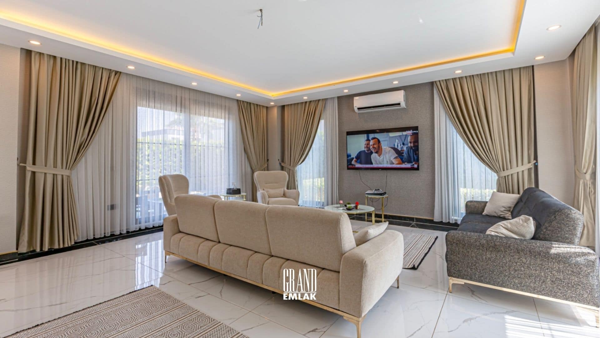 Belek’te 600 m² Köşe Parselde Özel Tasarımlı Satılık (33)