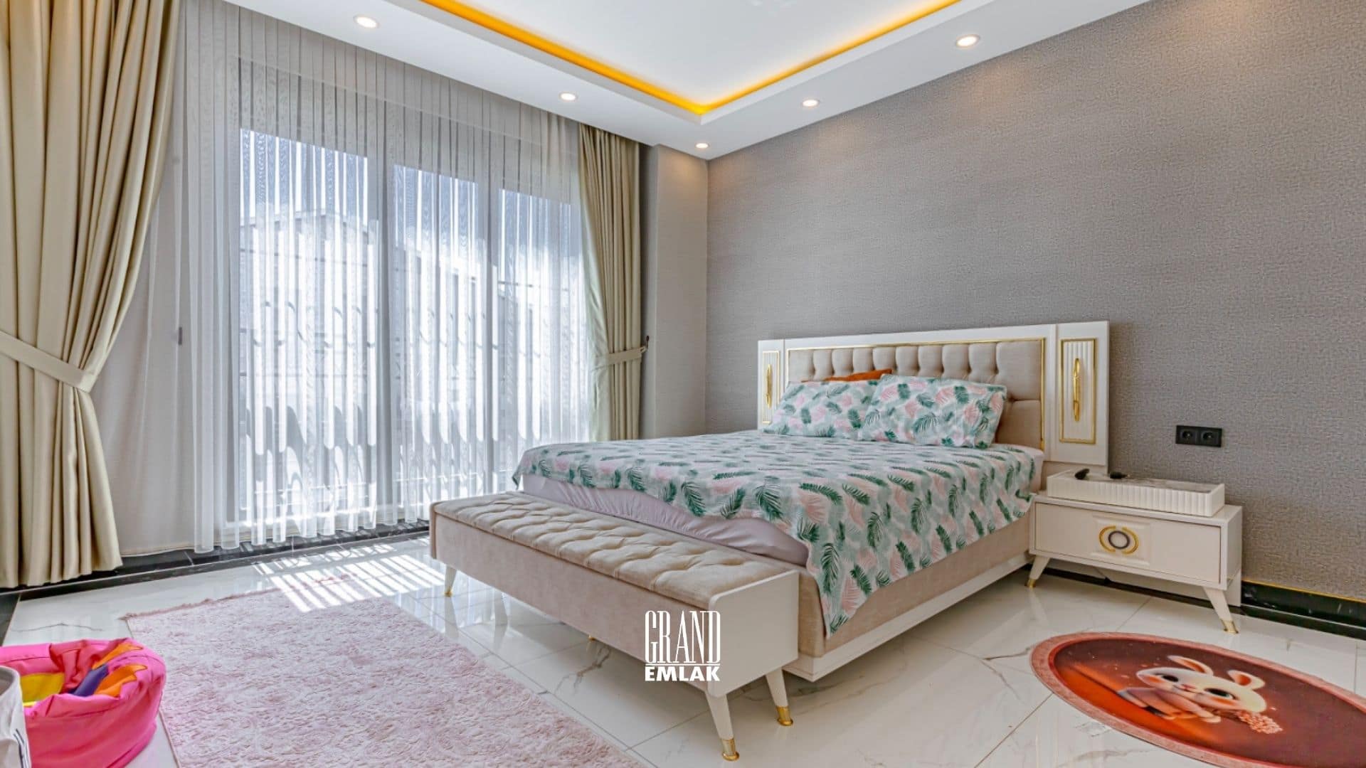 Belek’te 600 m² Köşe Parselde Özel Tasarımlı Satılık (56)