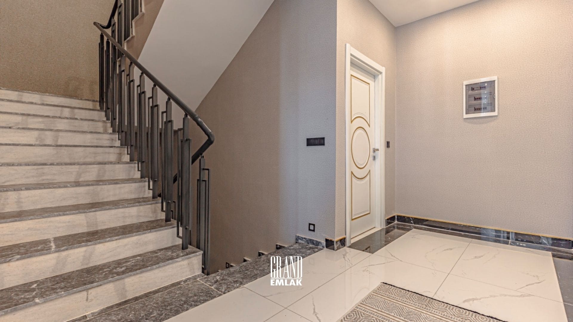 Belek’te 600 m² Köşe Parselde Özel Tasarımlı Satılık (61)