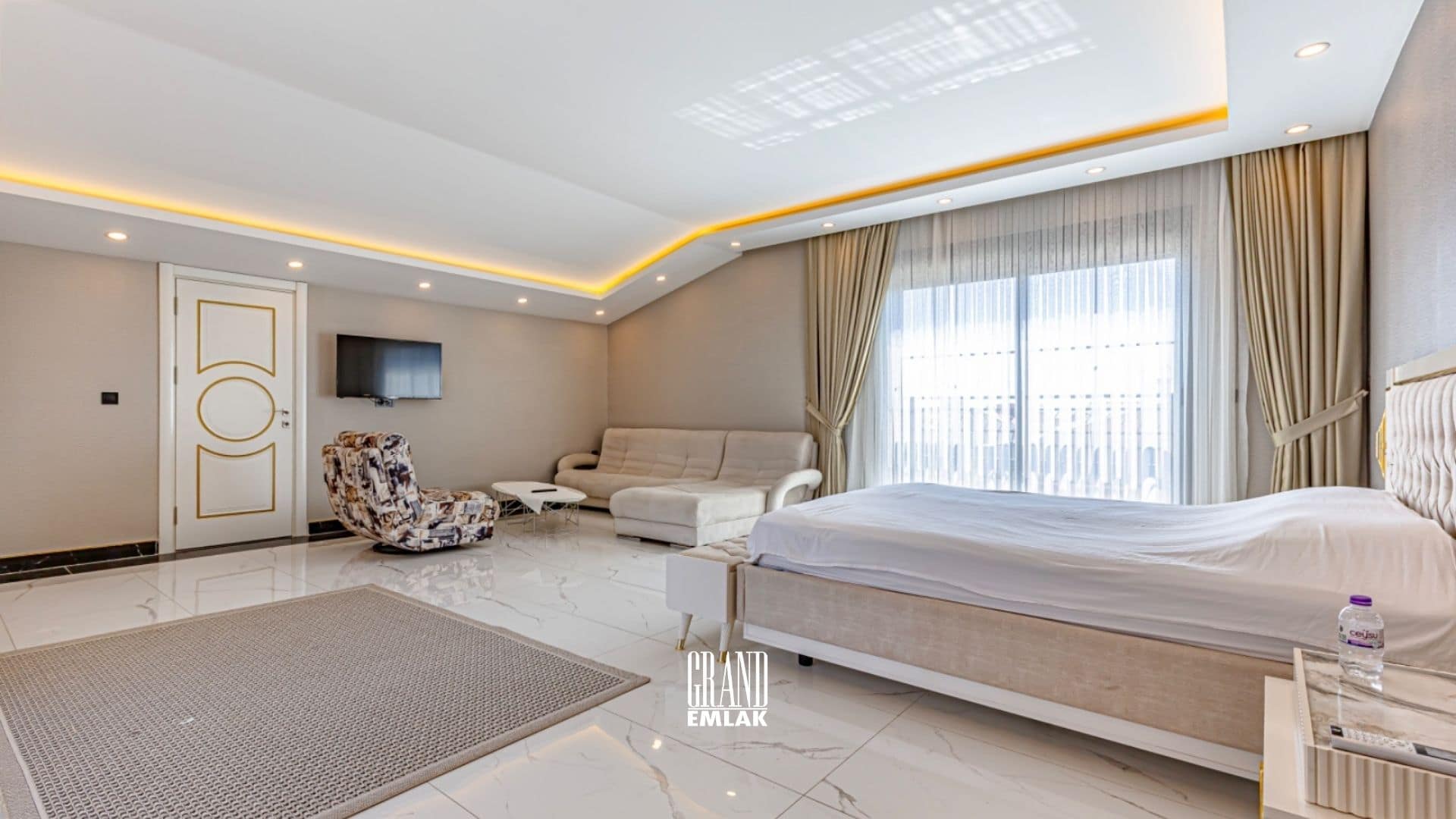 Belek’te 600 m² Köşe Parselde Özel Tasarımlı Satılık (68)
