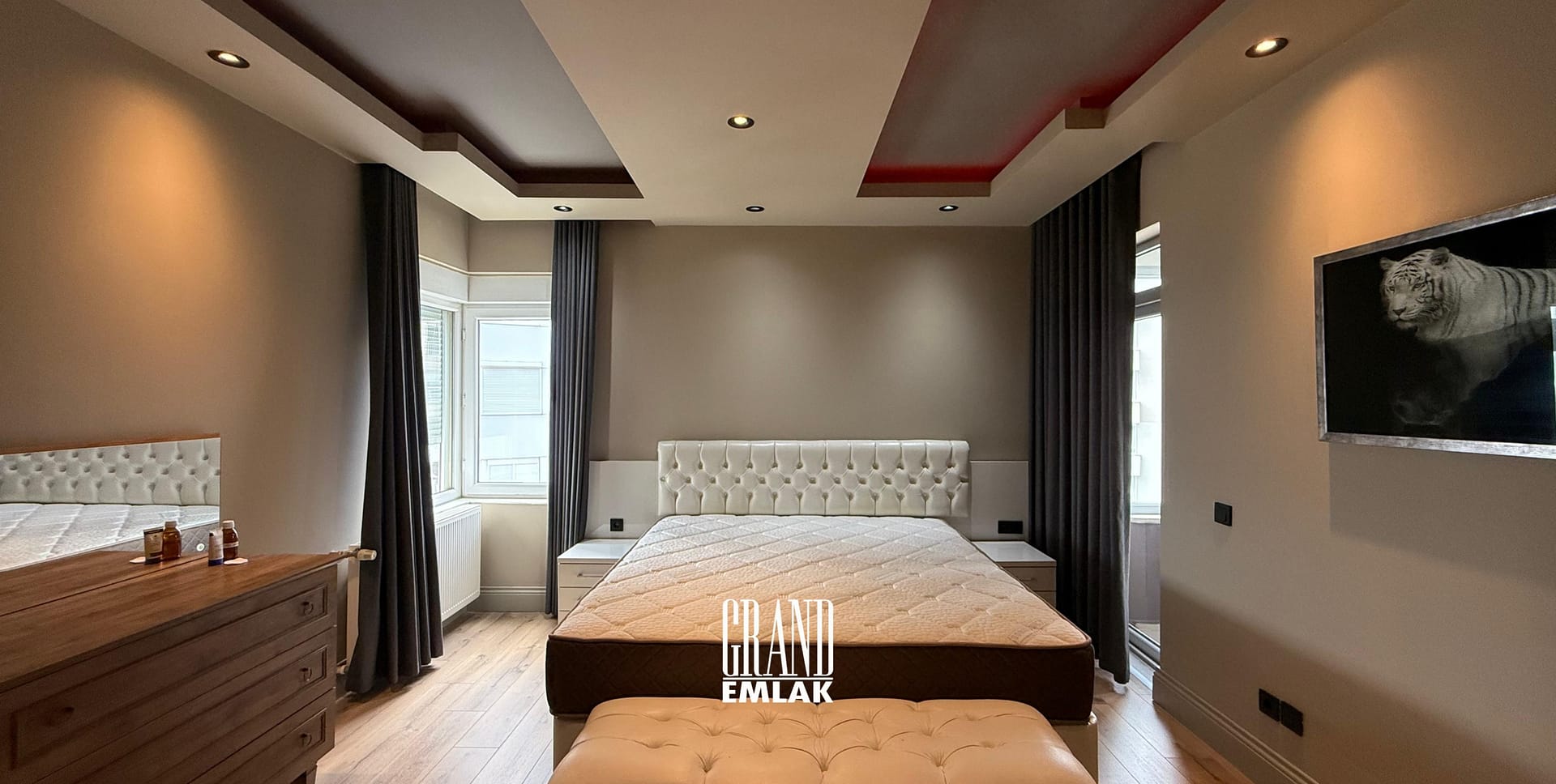 Kılıçarslan Sitesinde Denize Sıfır Lüks Eşyalı 12.Katta 3+1 Kiralık Daire (25)