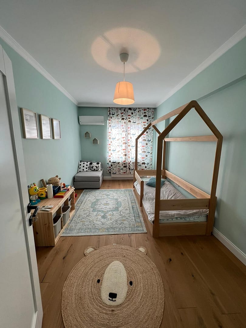 f1034447-f285-4e75-93aa-23a47692d1f5